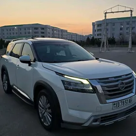 Nissan Pathfinder 2022