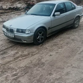 BMW 320 1992