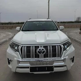 Toyota Land Cruiser Prado 2019