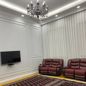 Öz eyesinden satlyk Elitka