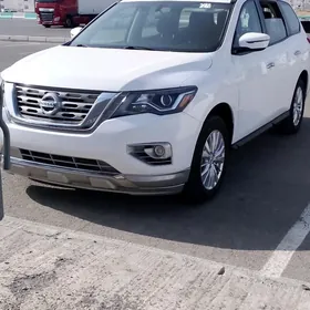 Nissan Pathfinder 2019