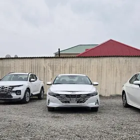 Hyundai Elantra 2023