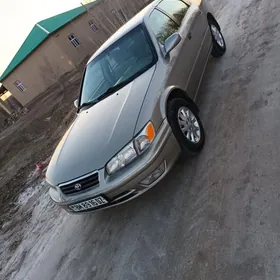 Toyota Camry 2000