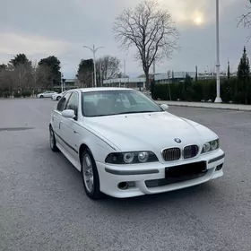 BMW E39 2002