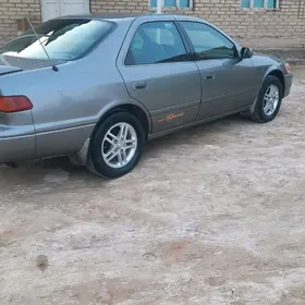 Toyota Camry 2001