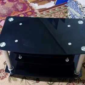 продам стеклянный стол