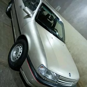 Opel Astra 1989