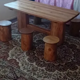 стол из дерова ручная работа