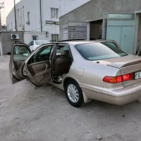 Toyota Camry 2001