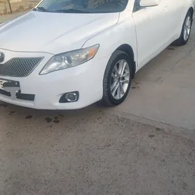 Toyota Camry 2011