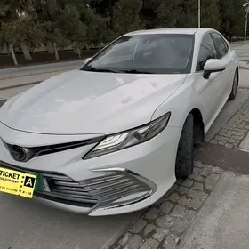 Toyota Camry 2020