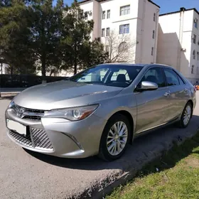 Toyota Camry 2015