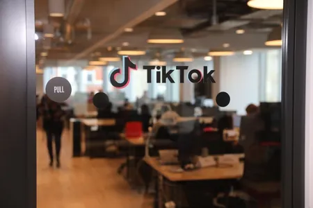WSJ: Администрации Трампа выплатят до $10 млрд за «приземление» TikTok в США