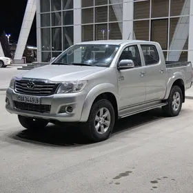 Toyota Hilux 2015