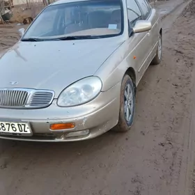 Daewoo Leganza 2000