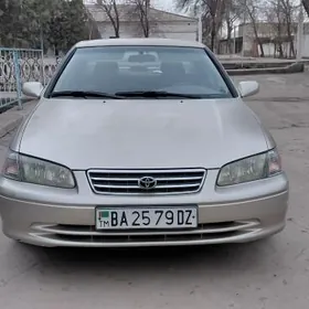 Toyota Camry 2001