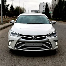 Toyota Camry 2017