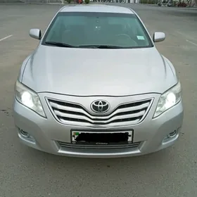 Toyota Camry 2010