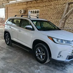 Toyota Highlander 2017