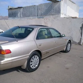Toyota Camry 1997