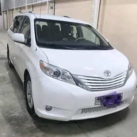 Toyota Sienna 2012