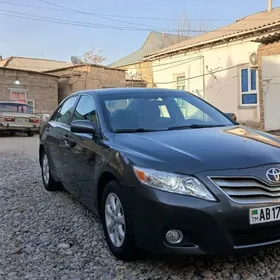 Toyota Camry 2010