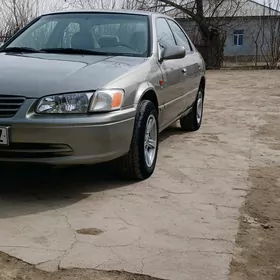 Toyota Camry 1998