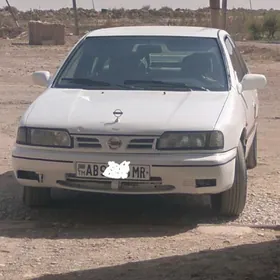 Nissan Primera 1996