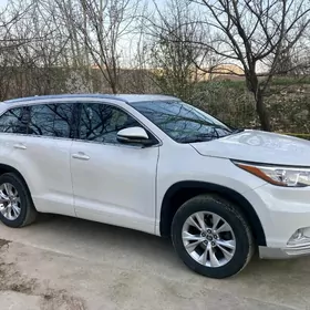 Toyota Highlander 2016