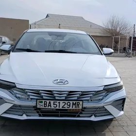 Hyundai Elantra 2025