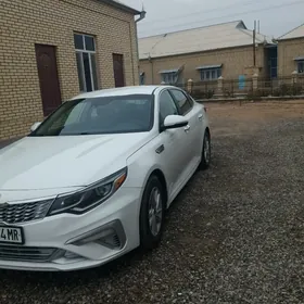 Kia Optima 2020