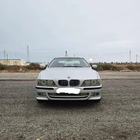BMW E39 2000