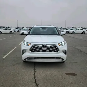 Toyota Highlander 2023