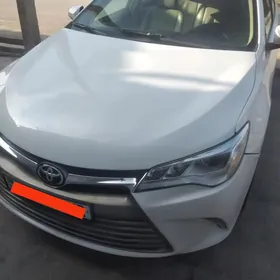 Toyota Camry 2017