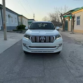 Toyota Land Cruiser Prado 2021