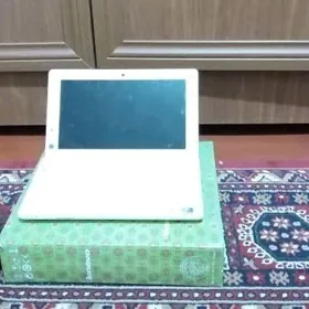 Notebook Lenovo Kompýuterlar