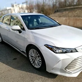 Toyota Avalon Hybrid 2020