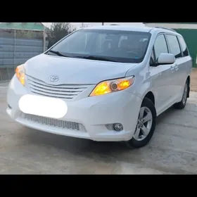Toyota Sienna 2012