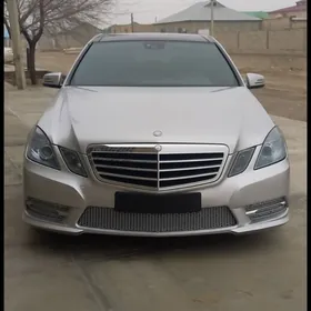 Mercedes-Benz E350 2010