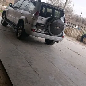 Toyota Land Cruiser Prado 2004