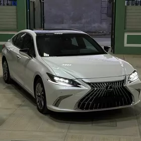 Lexus ES 350 2022