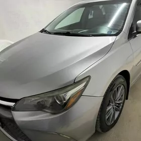 Toyota Camry 2015