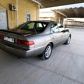 Toyota Camry 2000