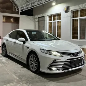 Toyota Camry 2023