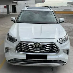 Toyota Highlander 2022