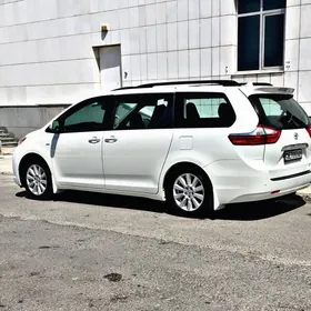 Toyota Sienna 2017