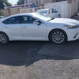 Lexus ES 350 2019