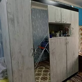 Шкаф-гардероб