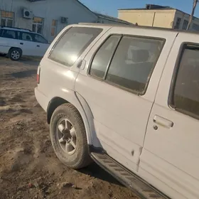 Nissan Pathfinder 1998