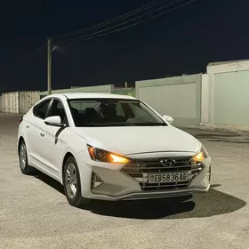 Hyundai Elantra 2020